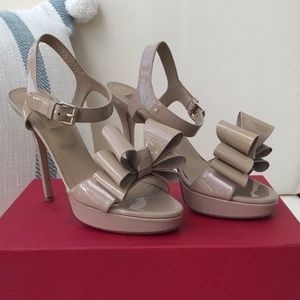 Nude Valentino Heels